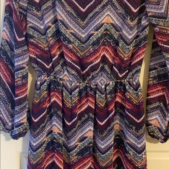 Patterned Dress - Picture 4 of 4